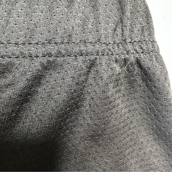 Star Wars Shorts Black, Red, and Grey Size 5 - Picture 12 of 16